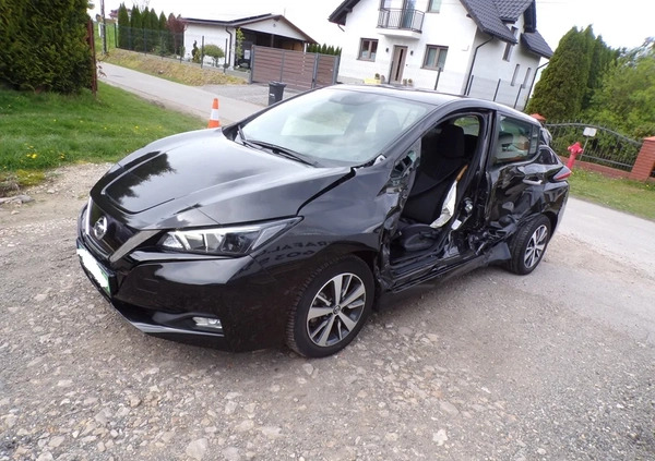 Nissan Leaf cena 41500 przebieg: 33000, rok produkcji 2019 z Ostrów Mazowiecka małe 137